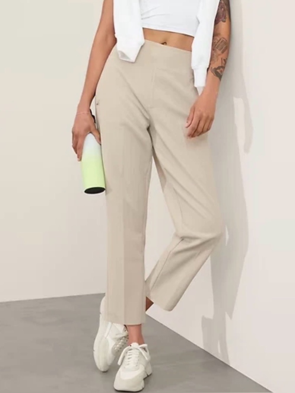 Athleta Endless High Rise Womenโs Casual Pant Abalone Beige Pants Elastic New